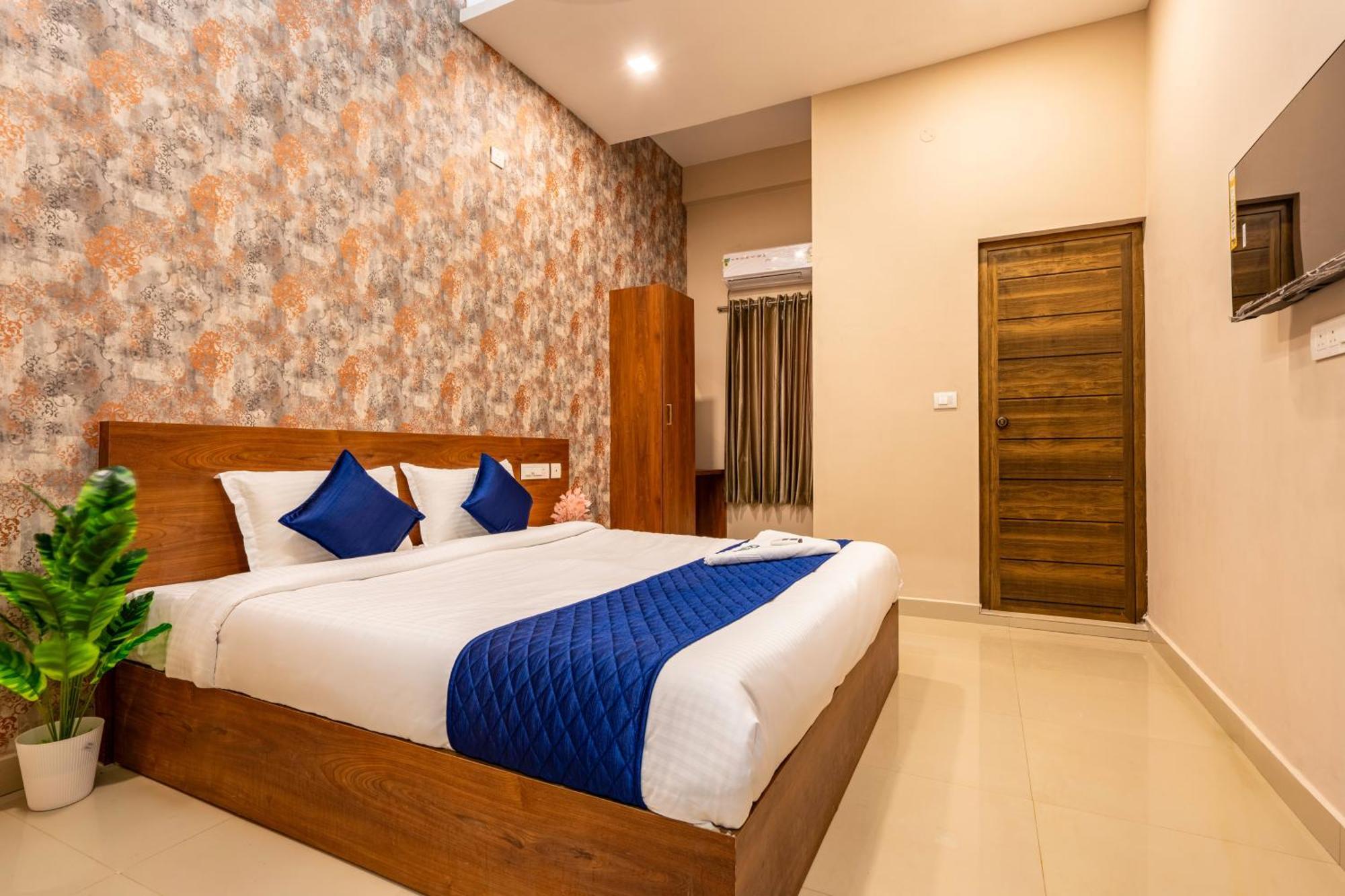 Hotel Yaad Residency Kochi Zewnętrze zdjęcie