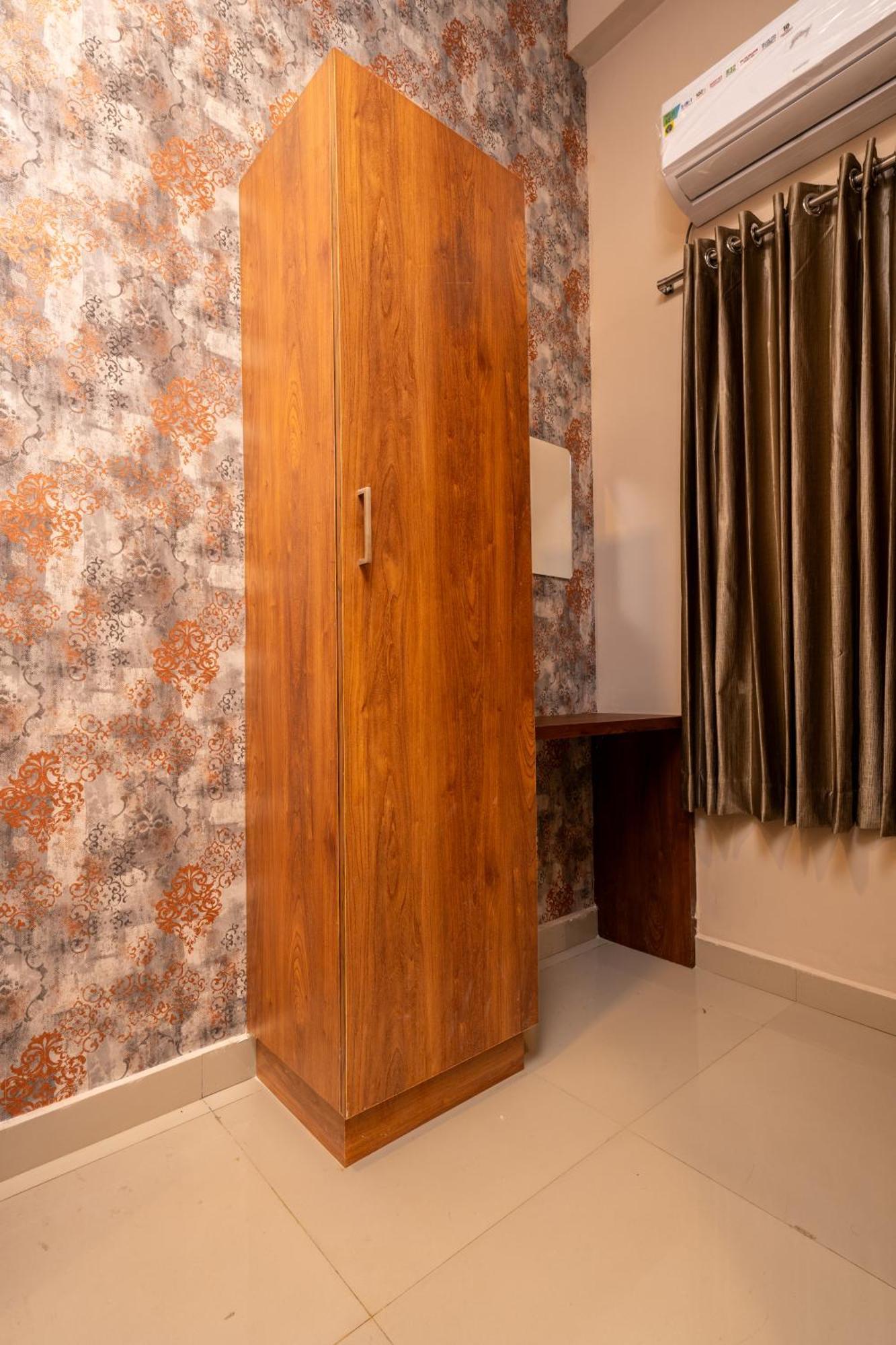 Hotel Yaad Residency Kochi Zewnętrze zdjęcie