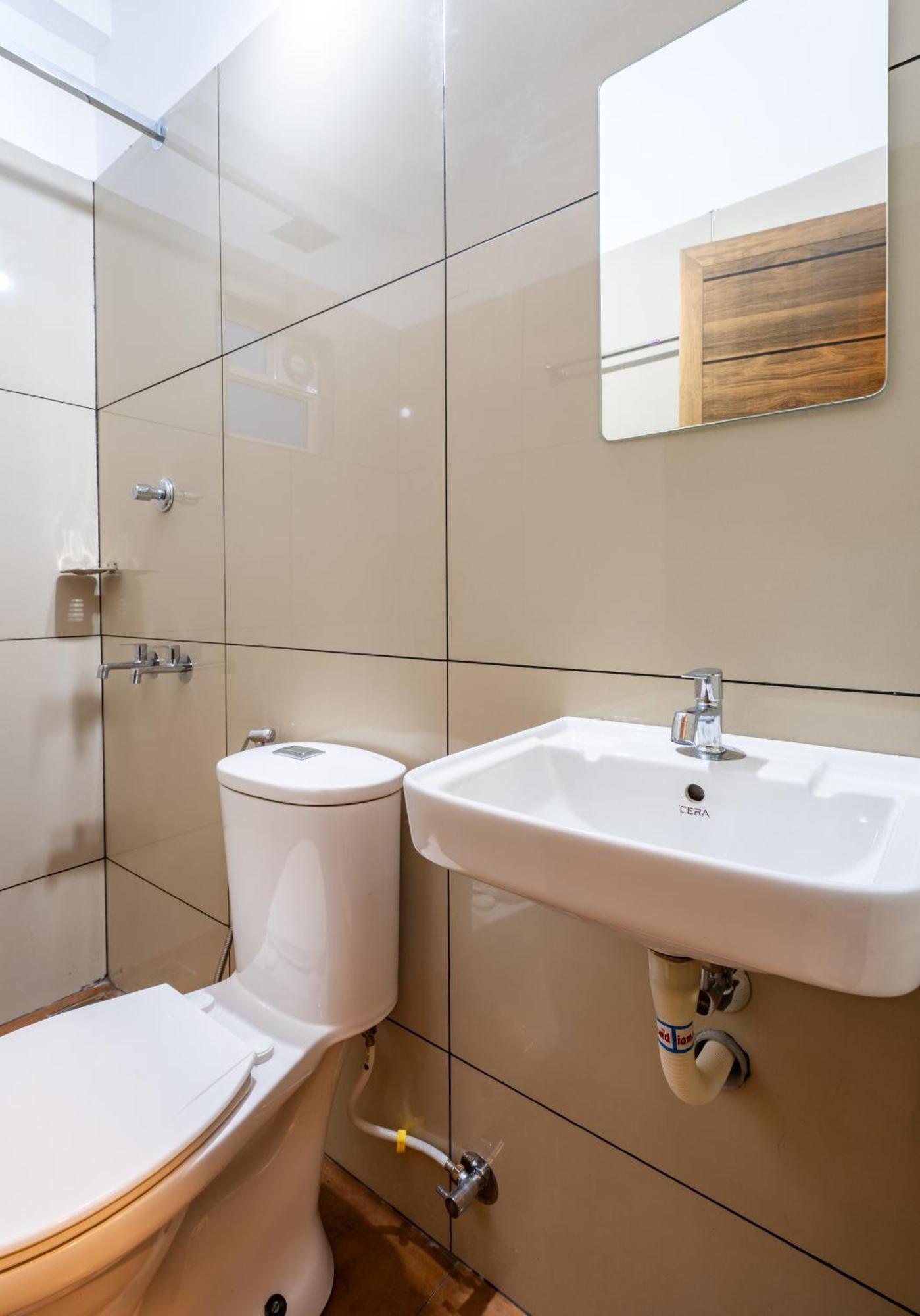 Hotel Yaad Residency Kochi Zewnętrze zdjęcie