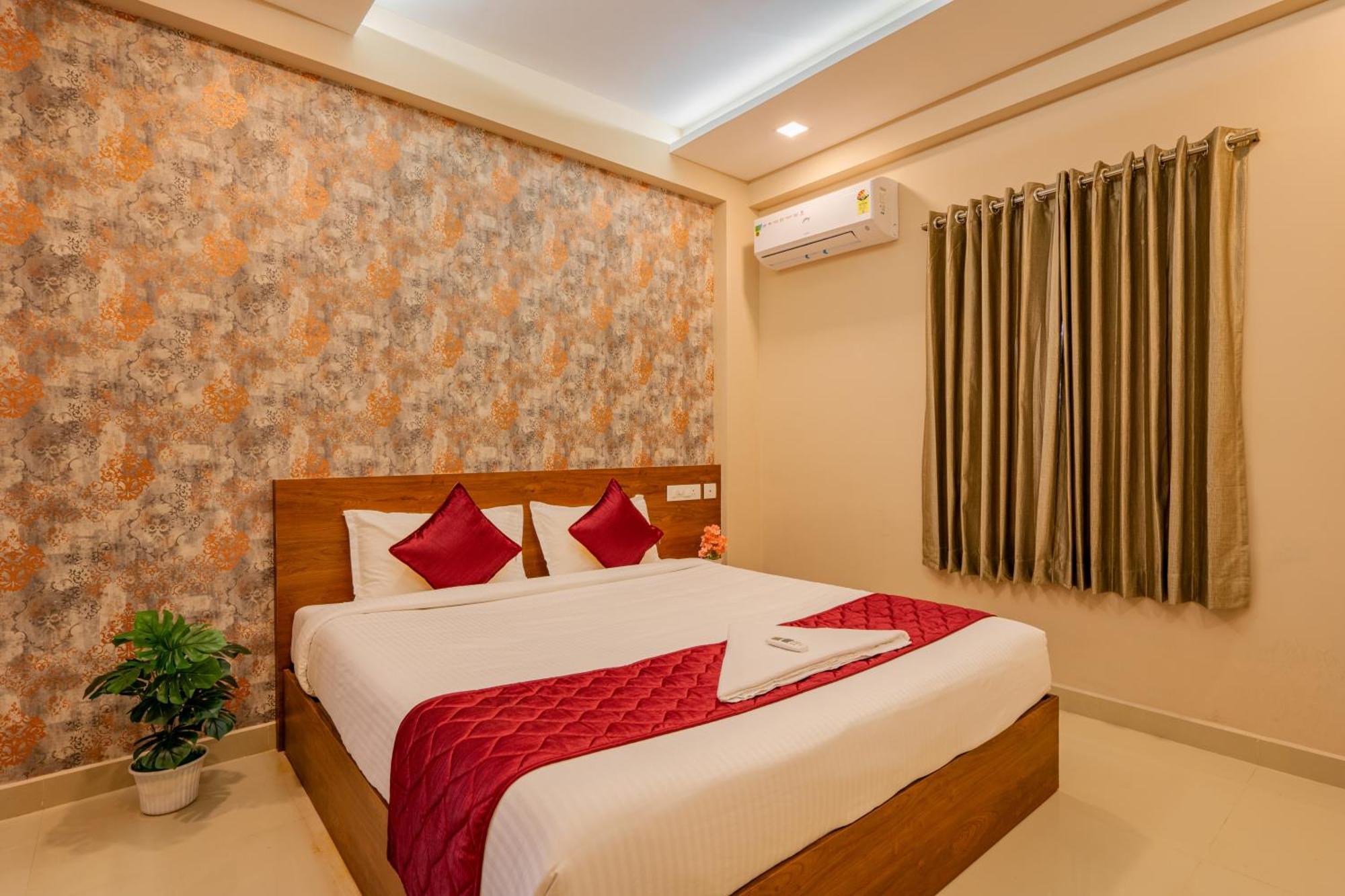 Hotel Yaad Residency Kochi Zewnętrze zdjęcie
