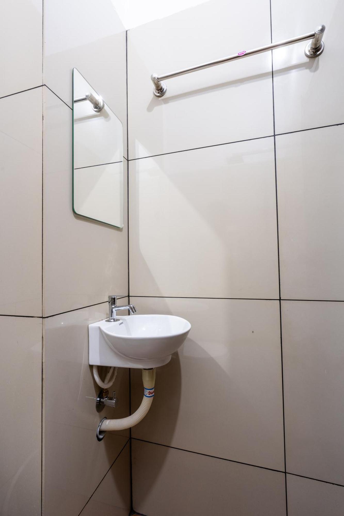 Hotel Yaad Residency Kochi Zewnętrze zdjęcie