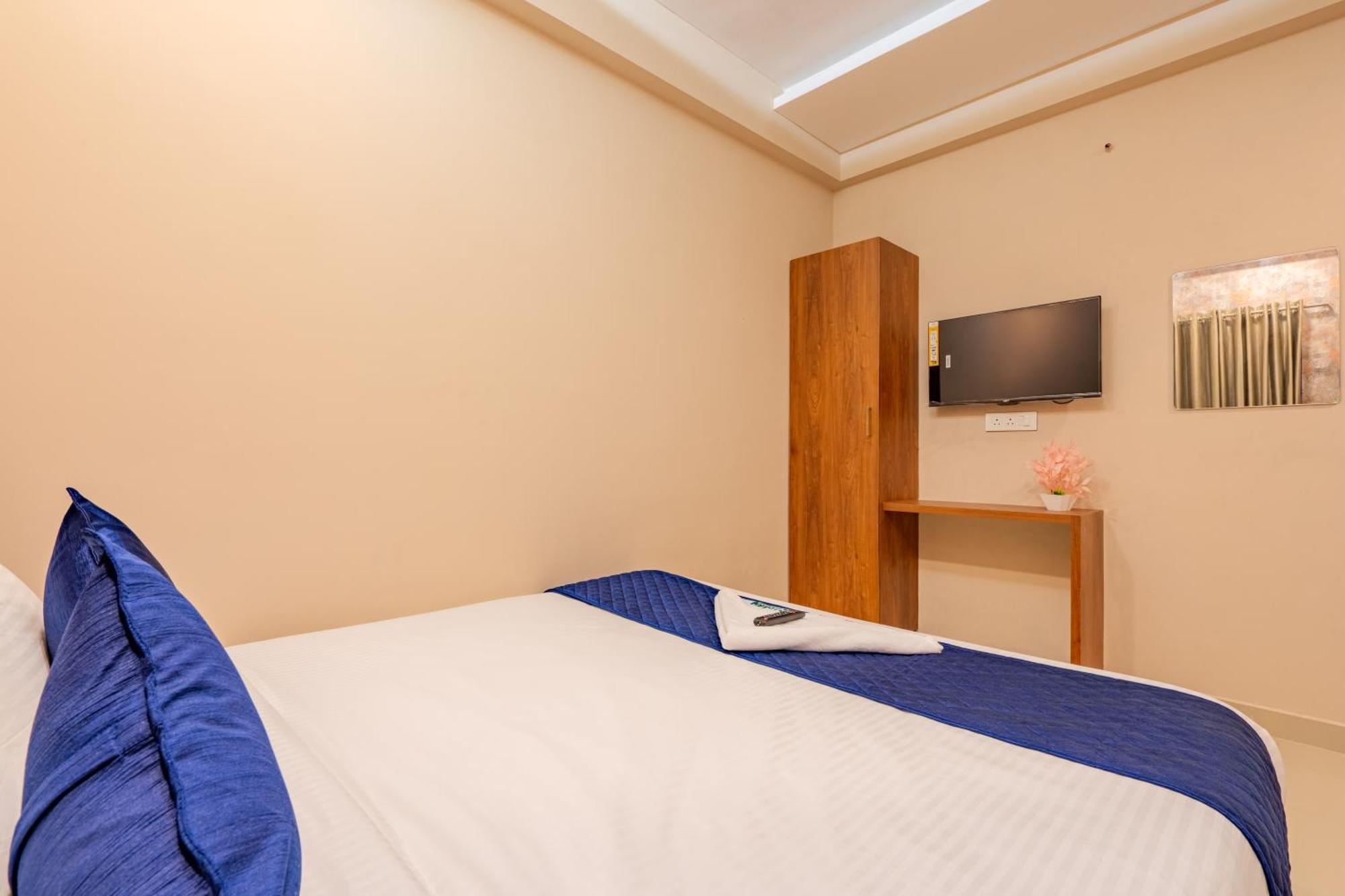 Hotel Yaad Residency Kochi Zewnętrze zdjęcie