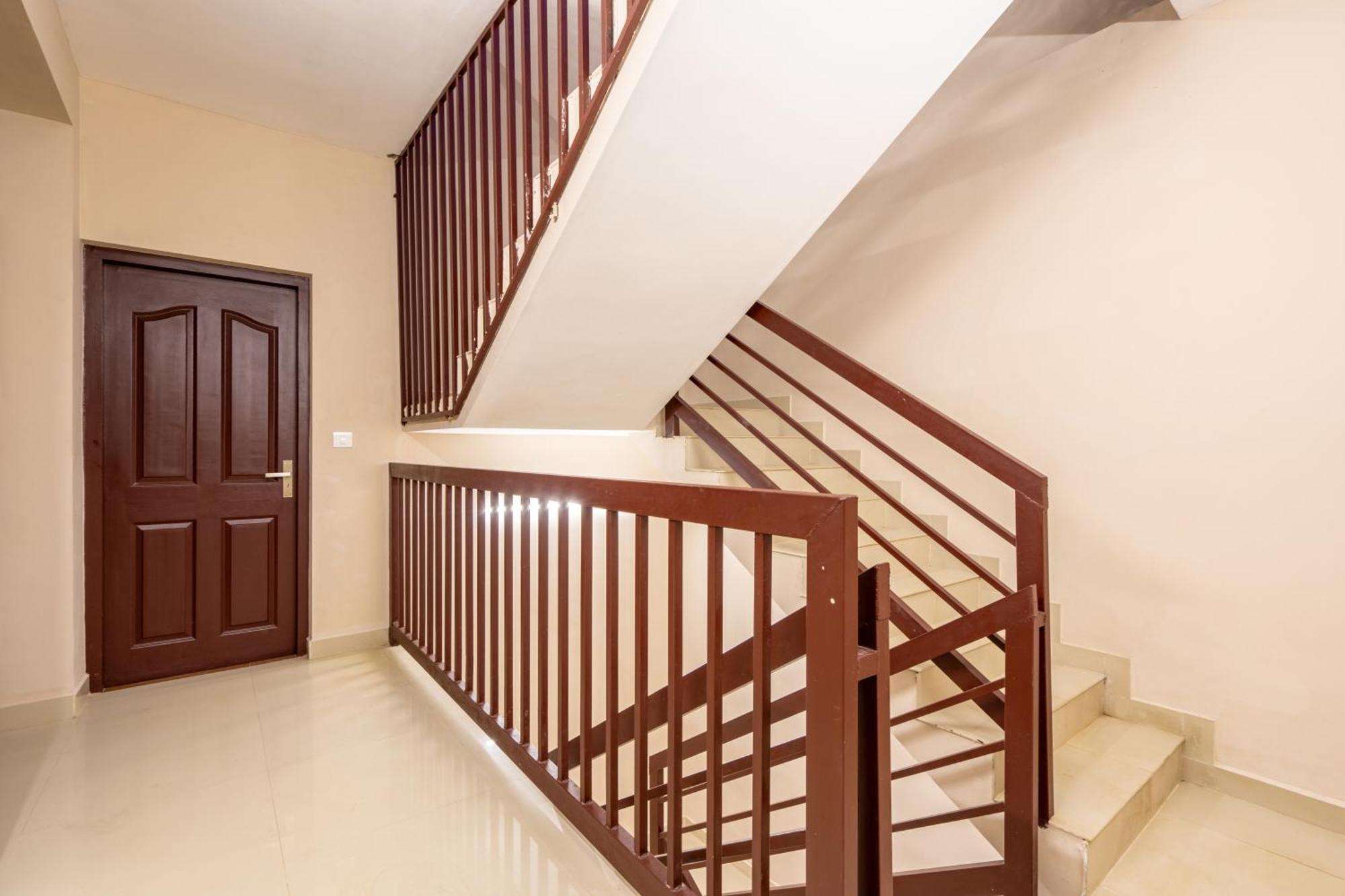 Hotel Yaad Residency Kochi Zewnętrze zdjęcie